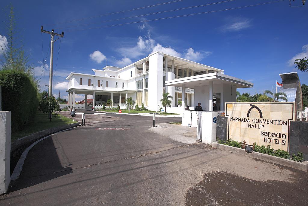 Narmada Convention Hall Otel Mataram Dış mekan fotoğraf
