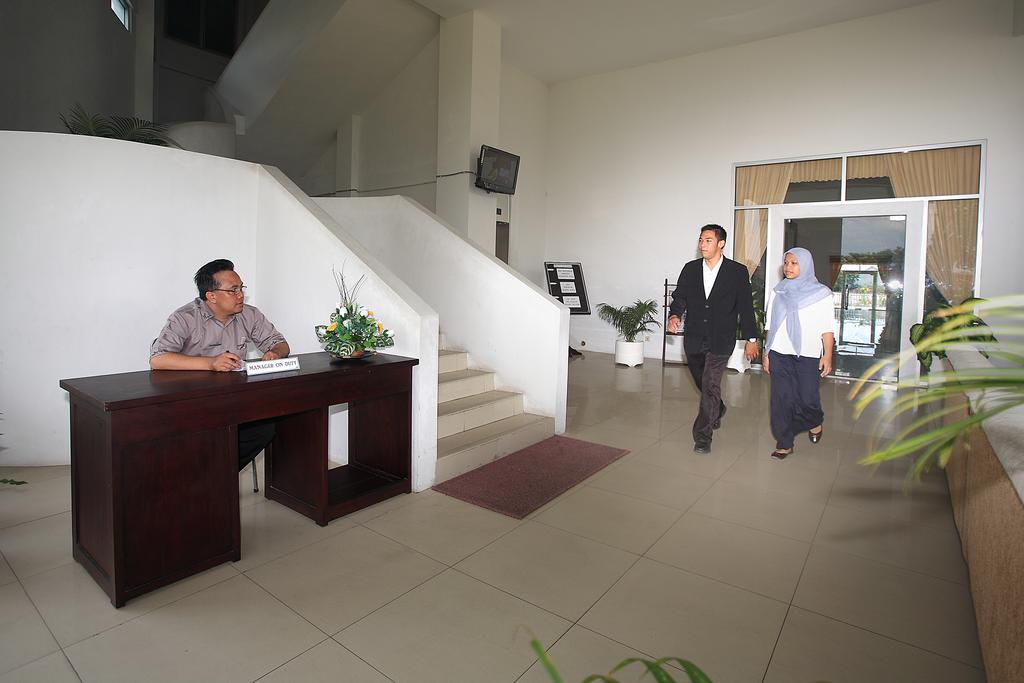 Narmada Convention Hall Otel Mataram Dış mekan fotoğraf