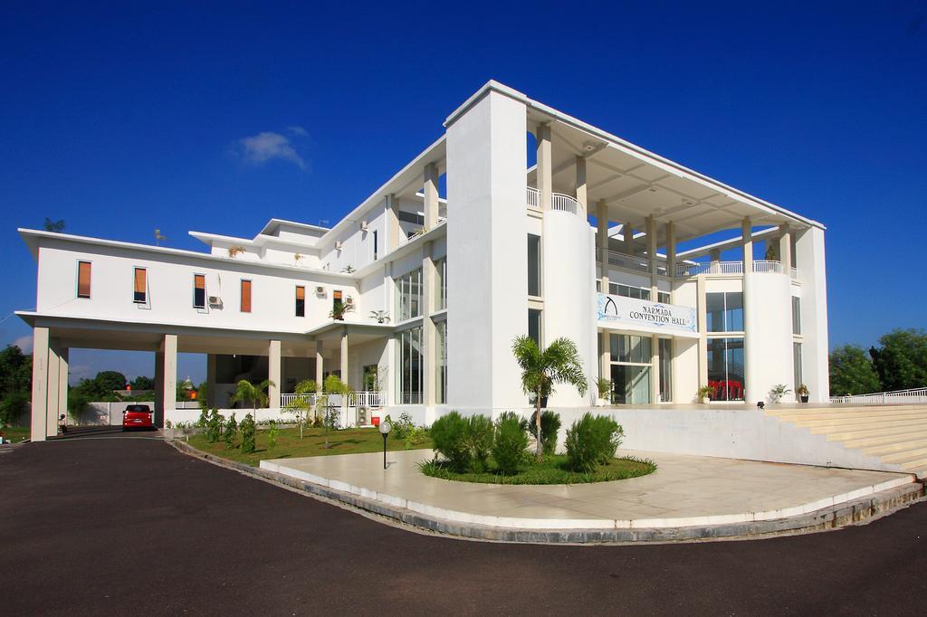 Narmada Convention Hall Otel Mataram Dış mekan fotoğraf