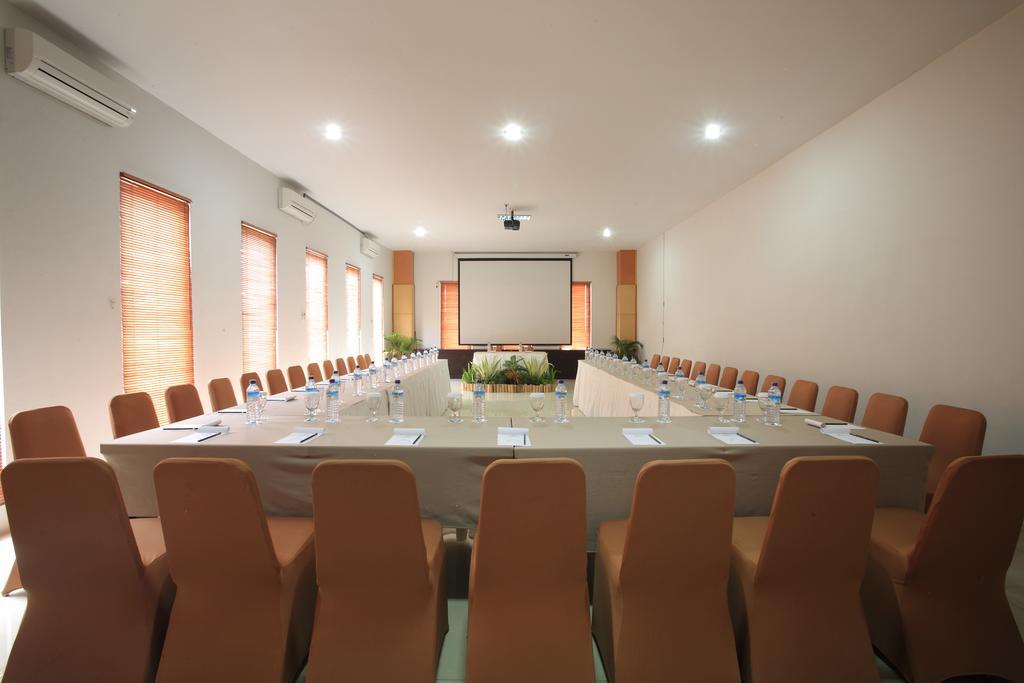 Narmada Convention Hall Otel Mataram Dış mekan fotoğraf