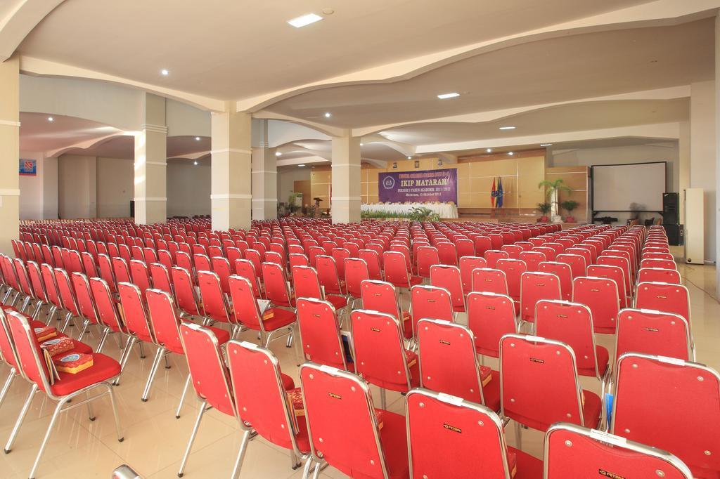 Narmada Convention Hall Otel Mataram Dış mekan fotoğraf